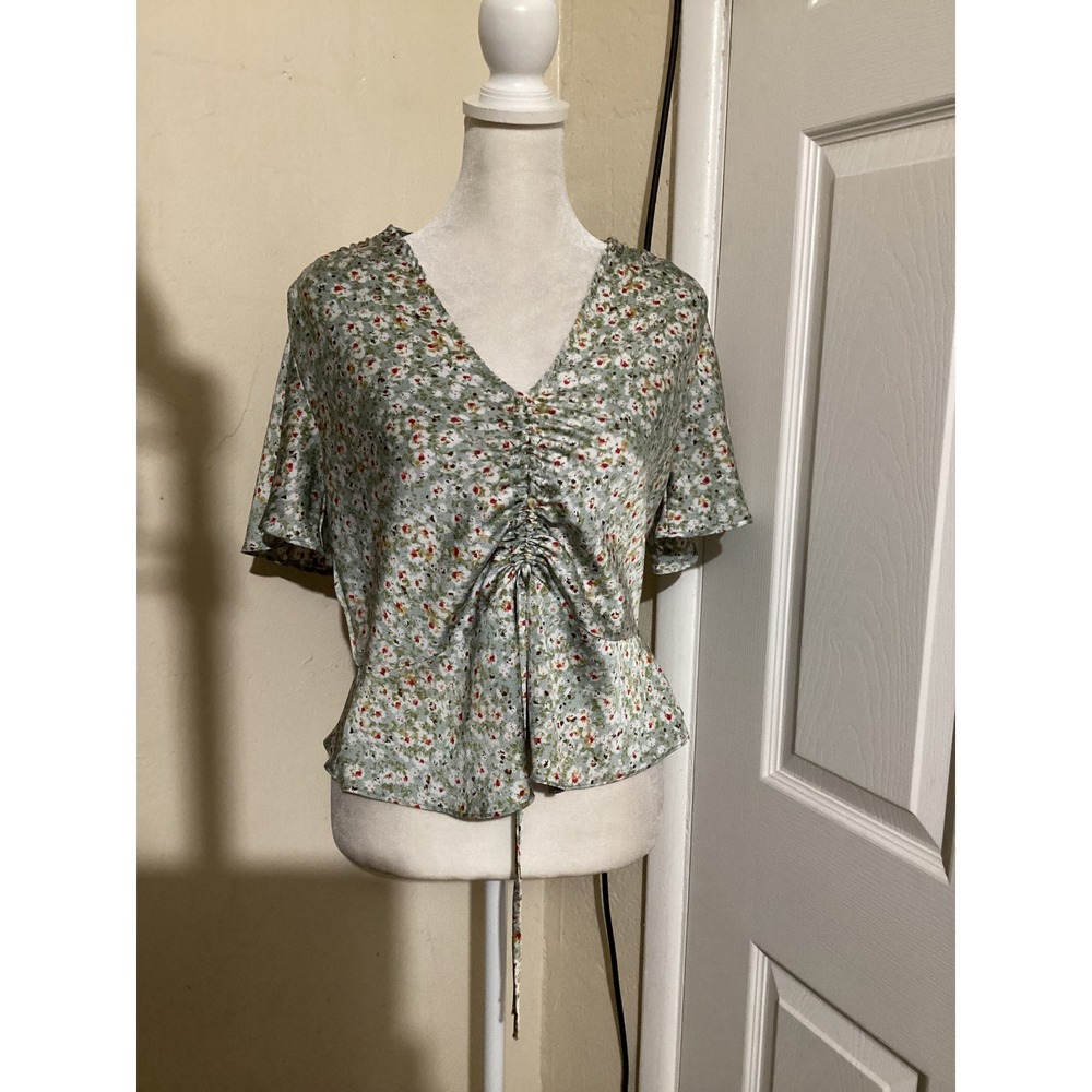Lucy Paris Floral Ruched Front Peplum Top Sage Green V-Neck Flutter Sleeve Small